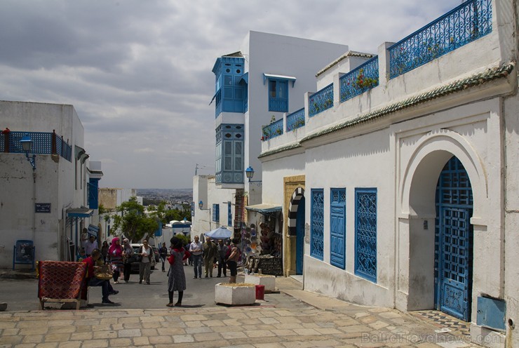 Travelnews.lv redakcija apskata populāro Sidi Bou Said pilsētu Tunisijā 150607