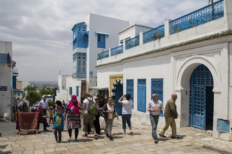 Travelnews.lv redakcija apskata populāro Sidi Bou Said pilsētu Tunisijā 150608