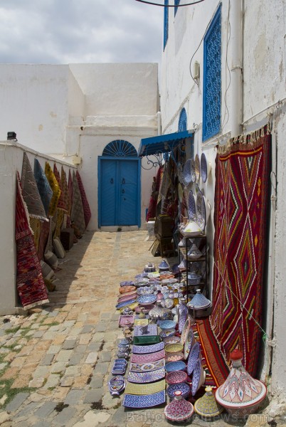 Travelnews.lv redakcija apskata populāro Sidi Bou Said pilsētu Tunisijā 150615
