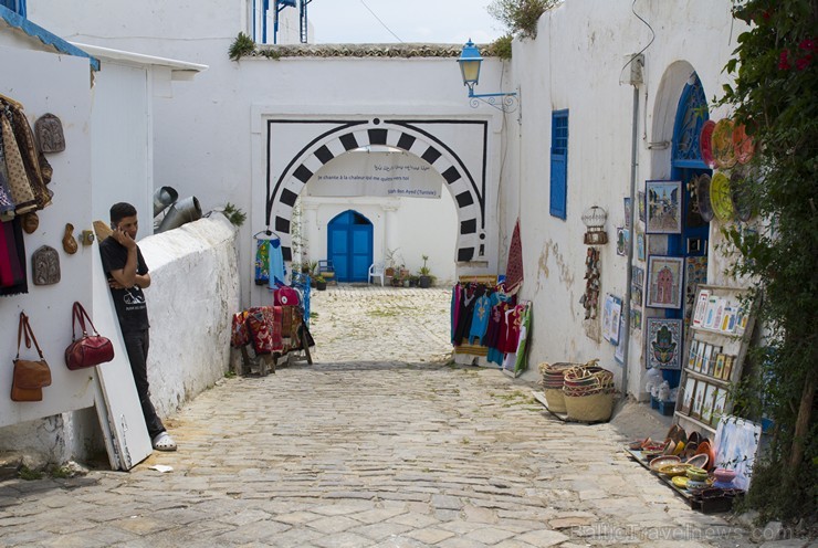 Travelnews.lv redakcija apskata populāro Sidi Bou Said pilsētu Tunisijā 150621