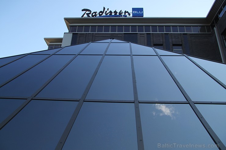 Rīgas restorāns «Piramīda» atklāj vasaras terasi un svin 5 gadu piederību «Radisson Blu» 151073