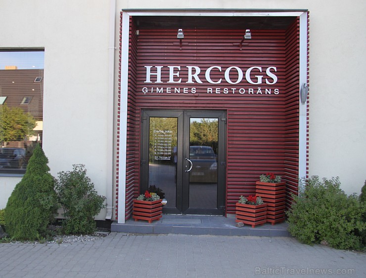 Ģimenes restorāns «HercogsM» Mārupē 9.06.2015 patīkami pārsteidz Travelnews.lv redakciju 151253
