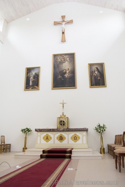 Rīgā iesvēta jaunu katoļu baznīcu 151735