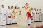 Rīgā iesvēta jaunu katoļu baznīcu 18