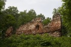 Augstrozes pilskalnā atrodas 1272. gadā celtās un 1601.gadā sagrautās Rīgas arhibīskapa vasaļa pilsdrupas 1