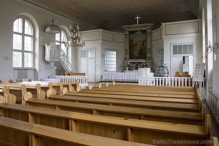 Travelnews.lv apskata Doles-Ķekavas draudzes sv. Annas baznīcu 152980