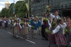 XI Latvijas skolu jaunatnes dziesmu un deju svētku gājiens - atrodi savu kolektīvu (3.daļa) 11