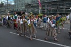 XI Latvijas skolu jaunatnes dziesmu un deju svētku gājiens - atrodi savu kolektīvu (3.daļa) 15