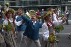 XI Latvijas skolu jaunatnes dziesmu un deju svētku gājiens - atrodi savu kolektīvu (3.daļa) 16