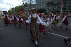 XI Latvijas skolu jaunatnes dziesmu un deju svētku gājiens - atrodi savu kolektīvu (3.daļa) 51