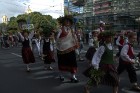 XI Latvijas skolu jaunatnes dziesmu un deju svētku gājiens - atrodi savu kolektīvu (3.daļa) 99