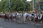 XI Latvijas skolu jaunatnes dziesmu un deju svētku gājiens - atrodi savu kolektīvu (4.daļa) 37