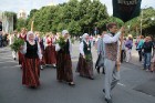 XI Latvijas skolu jaunatnes dziesmu un deju svētku gājiens - atrodi savu kolektīvu (7.daļa) 79