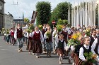 XI Latvijas skolu jaunatnes dziesmu un deju svētku gājiens - atrodi savu kolektīvu (8.daļa) 10