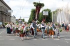 XI Latvijas skolu jaunatnes dziesmu un deju svētku gājiens - atrodi savu kolektīvu (8.daļa) 29