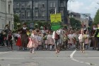 XI Latvijas skolu jaunatnes dziesmu un deju svētku gājiens - atrodi savu kolektīvu (9.daļa) 3