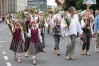 XI Latvijas skolu jaunatnes dziesmu un deju svētku gājiens - atrodi savu kolektīvu (9.daļa) 46