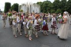 XI Latvijas skolu jaunatnes dziesmu un deju svētku gājiens - atrodi savu kolektīvu (10.daļa) 44