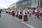 XI Latvijas skolu jaunatnes dziesmu un deju svētku gājiens - atrodi savu kolektīvu 11.daļa) 87