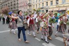 XI Latvijas skolu jaunatnes dziesmu un deju svētku gājiens - atrodi savu kolektīvu (13.daļa) 65