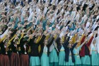 XI Latvijas skolu jaunatnes dziesmu un deju svētku noslēguma koncerts uzlādē latvisko garu 18