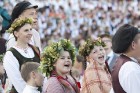 XI Latvijas skolu jaunatnes dziesmu un deju svētku noslēguma koncerts uzlādē latvisko garu 38