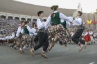XI Latvijas skolu jaunatnes dziesmu un deju svētku noslēguma koncerts uzlādē latvisko garu 41