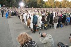 XI Latvijas skolu jaunatnes dziesmu un deju svētku noslēguma koncerts uzlādē latvisko garu 77