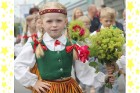 Travelnews.lv uzķer fotomirkļus skolu jaunatnes dziesmu un deju svētku gājienā 1