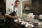 WorlsSkills konkursanti restorānā «Kaļķu vārti» apgūst nepieciešamās prasmes 5