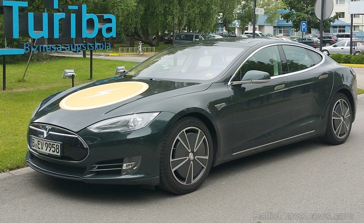Tesla Model S ir labs solis mūsu nākotnes mobilitātē 156118