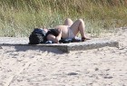 Travelnews.lv apciemo smilšaino Jūrmalas pludmali ar cerību uz siltu vasaru... sauļojamies 10