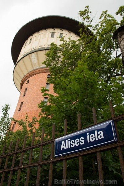 Vēsturiskais ūdenstornis Alīses ielā 4 piesaista daudzu Āgenskalna apmeklētāju uzmanību 156941