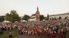 Ar krāšņu svētku gājienu sākas Valmieras svētki 90