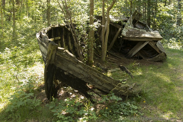 Mazirbes laivu kapsēta ir vienīgais šāda tipa apskates objekts Latvijas piekrastē 158219