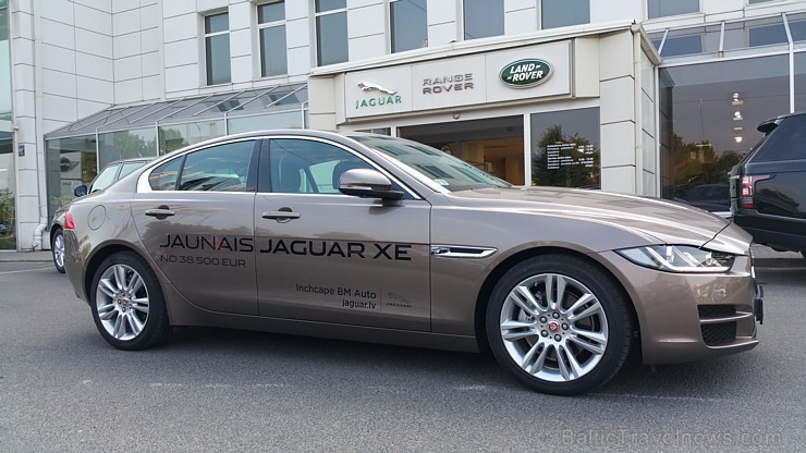 Travelnews.lv redakcija ceļo ar jauno Jaguar XE uz Vidzemi un Latgali, lai izbaudītu britu automobiļa šarmu Latvijas ceļos 158542