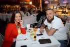 Kluba - restorāna SEZONA viesi mūzikas pavadībā bauda šampanieti un šefpavāra gardumus 28