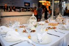 Kluba - restorāna SEZONA viesi mūzikas pavadībā bauda šampanieti un šefpavāra gardumus 15