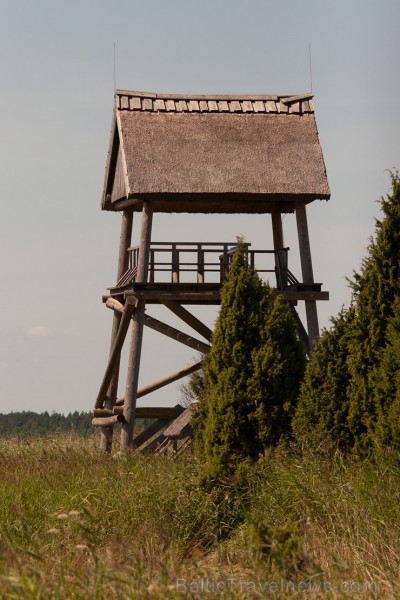 Kaņiera ezers ar putnu vērošanas torni ir viena no labākajām putnu vērošanas vietām 159180