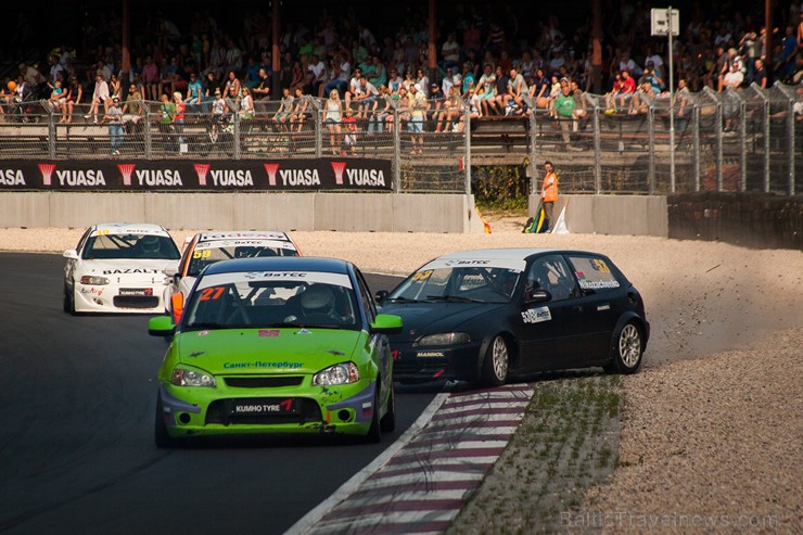 Baltijas autošosejas festivāls «Riga Summer Race» pulcē rekordlielu dalībnieku skaitu 159332
