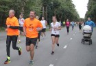 «Nike Riga Run»  treniņi pulcē Mežaparkā simtiem sportisku ļaužu, jo 13.09.2015 (svētdien) entuziasti un profesionāļi sacentīsies lielākajā rudens sta 29