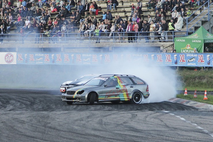 Ziemeļeiropas drifta čempionāta noslēgumā vairāk nekā 40 PRO drifteri piekūpina Biķernieku trasi 161212