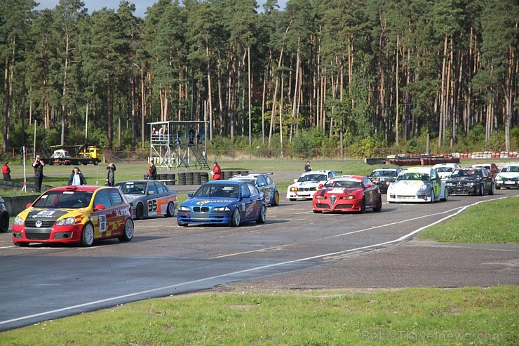 Baltic Touring Car Championship manīgos laika apstākļos 26.-27.09.2015 startē Biķerniekos 161866