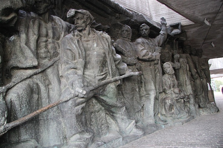 Travelnews.lv apskata padomju laika mantojuma monumentu «Dzimtene māte» Kijevā, kas ir 102 metrus augsts. Vairāk informācijas - www.kyivcity.travel 162494
