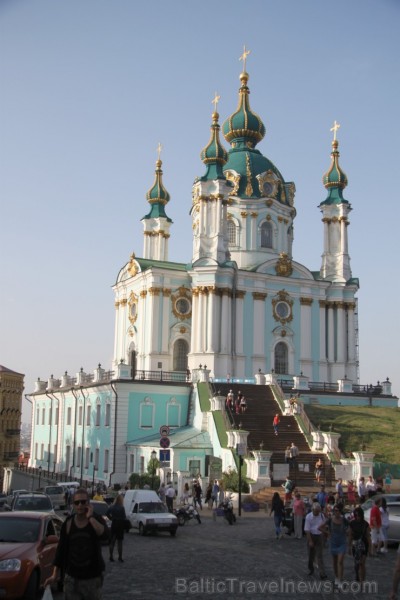No Svētā Andreja katedrāles (1748—1767) paveras tāls un plašs skatiens uz Kijevu.  Vairāk informācijas - www.kyivcity.travel 162629