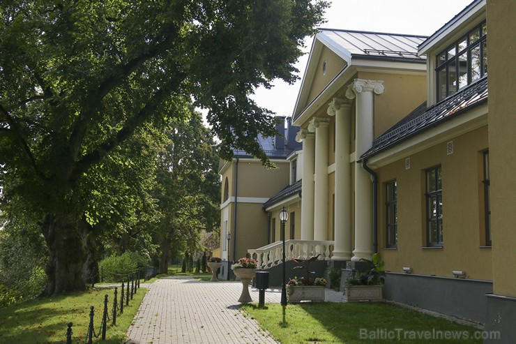 Skrundas muiža ir viena no skaistākajām Latvijas muižām 162682