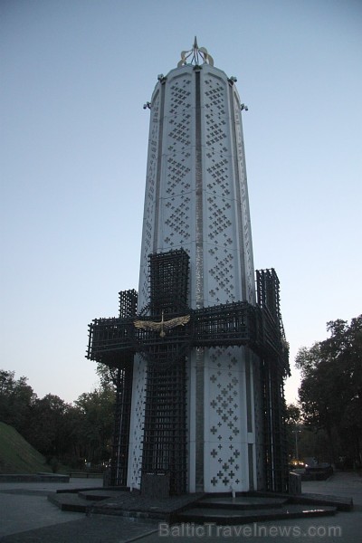 Travelnews.lv apmeklē Golodomora pieminekli un Kijevas Pečoru Lavras katedrāli.  Vairāk informācijas - www.kyivcity.travel 162999