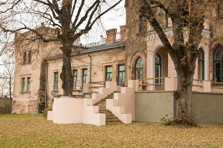 Odzienas pils ir viens no ievērojamākajiem neogotikas stila pieminekļiem Baltijā 164344