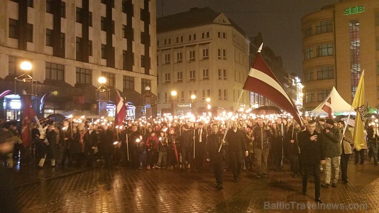 Daži fotomirkļi no 18.novembra svinībām par godu Latvijai 164914