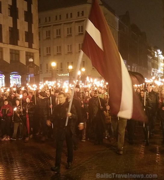 Daži fotomirkļi no 18.novembra svinībām par godu Latvijai 164915